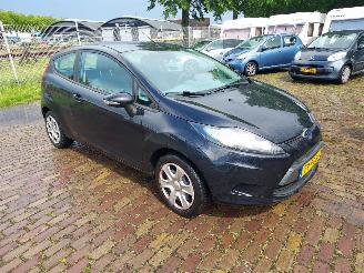Ford Fiesta 1.3i Airco + Apk picture 1