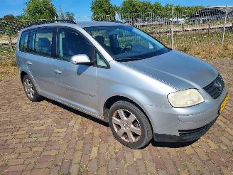 Unfallwagen Volkswagen Touran 1.4TSI 2006/8