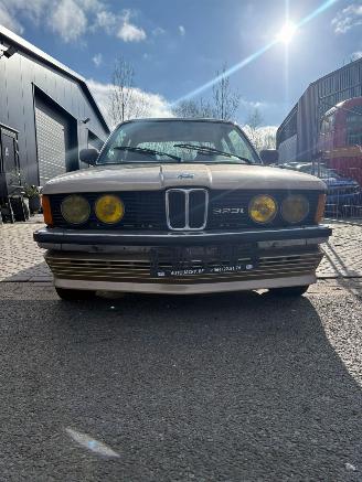 BMW 3-serie 323i picture 3