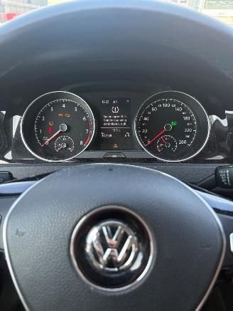 Volkswagen Golf 1.2 tsi automaat highline picture 10