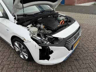 Hyundai Ioniq 1.6 Hybrid picture 13