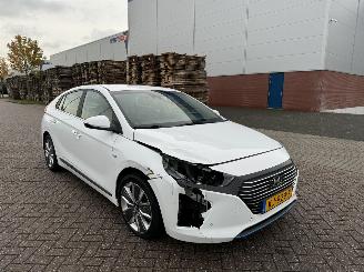 Hyundai Ioniq 1.6 Hybrid picture 4