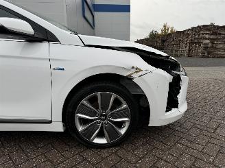 Hyundai Ioniq 1.6 Hybrid picture 10