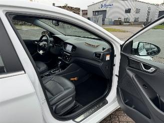 Hyundai Ioniq 1.6 Hybrid picture 22