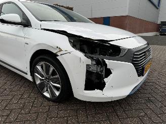 Hyundai Ioniq 1.6 Hybrid picture 9