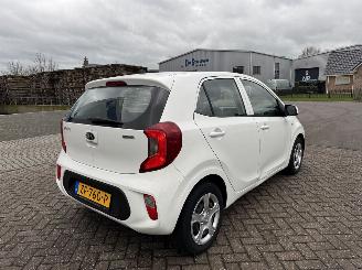 Kia Picanto 1.0  AIRCO Euro6 picture 6