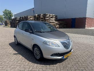 Lancia Ypsilon 0.9 TwinAir Silver 63Kw AIRCO picture 4
