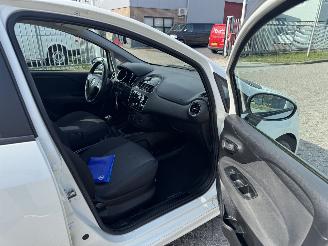 Fiat Punto Evo 1.3 M-Jet  AIRCO picture 13