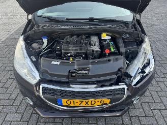 Peugeot 208 1.2 VTi 60Kw AIRCO picture 9