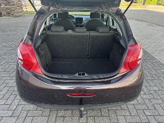 Peugeot 208 1.2 VTi 60Kw AIRCO picture 17