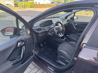 Peugeot 208 1.2 VTi 60Kw AIRCO picture 12