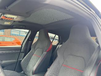 Volkswagen Golf 2.0 GTI 221Kw Clima picture 18