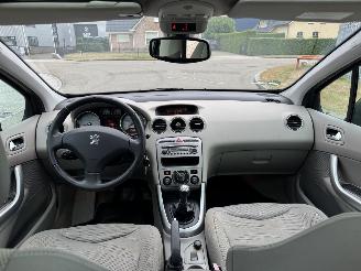 Peugeot 308 1.6 110kw Clima picture 17