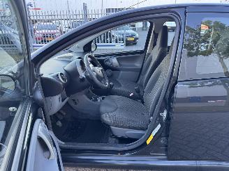 Toyota Aygo 1.0 12V 50kw AIRCO picture 13
