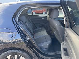 Volkswagen Golf 1.5 TSI 110kw Clima - Navi picture 18