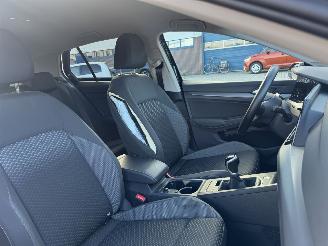 Volkswagen Golf 1.5 TSI 110kw Clima - Navi picture 25