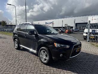 damaged passenger cars Mitsubishi Outlander 2.0 Intro Edition AUTOMAAT 2010/8