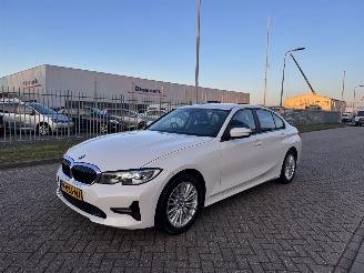 krockskadad bil auto BMW 3-serie 318 D 110Kw Clima - Navi 2020/3