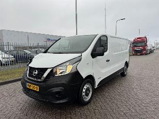 danneggiata veicoli commerciali Nissan NV300 1.6 DCI  AIRCO - NAVI - Euro6 2019/6