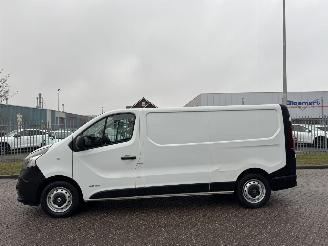 Nissan NV300 1.6 DCI  AIRCO - NAVI - Euro6 picture 2