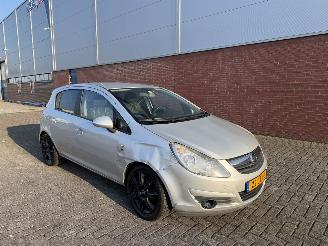Opel Corsa 1.4 16V Edition AIRCO picture 5
