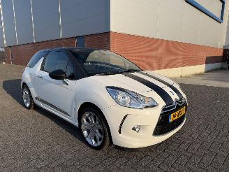 Citroën DS3 1.6 e-HDI So Chic NAVI picture 4