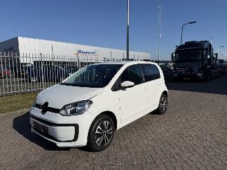 Coche accidentado Volkswagen Up! 1.0 48kw Clima 2021/3