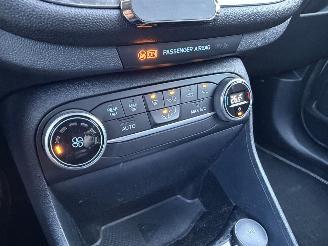 Ford Fiesta 1.0 70Kw Titanium Clima - Navi picture 24