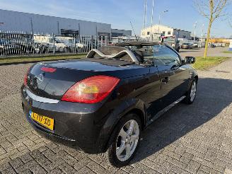 Opel Tigra Twin Top 1.4 16V picture 21