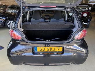 Toyota Aygo 1.0 12V AIRCO picture 14