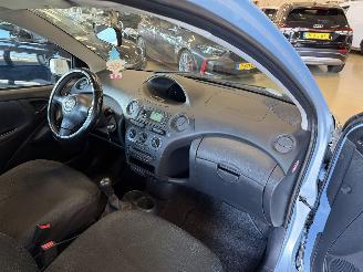 Toyota Yaris 1.0 VVT-i picture 17