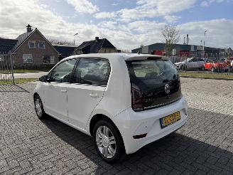 Volkswagen Up! 1.0 High Up AUTOMAAT picture 3