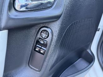 Citroën C3 1.6 e-HDI  68kw AIRCO picture 11