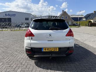 Peugeot 3008 2.0 HDI Hybrid4  Clima - Navi picture 4