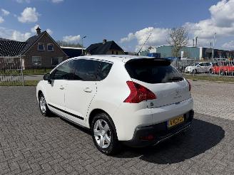 Peugeot 3008 2.0 HDI Hybrid4  Clima - Navi picture 3