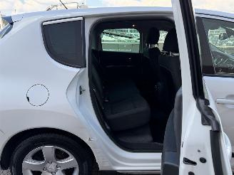 Peugeot 3008 2.0 HDI Hybrid4  Clima - Navi picture 17