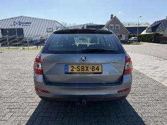Skoda Octavia 1.2 TSI 77Kw Clima - Navi picture 7