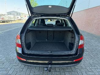 Skoda Octavia 1.6 TDI 77Kw Clima - NAVI picture 21