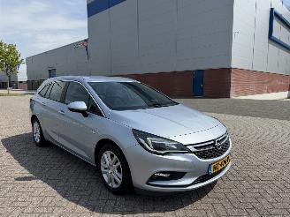 Voiture accidenté Opel Astra 1.6 CDTi  Clima - Navi - Euro6 2017/5