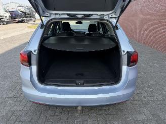 Opel Astra 1.6 CDTi  Clima - Navi - Euro6 picture 17