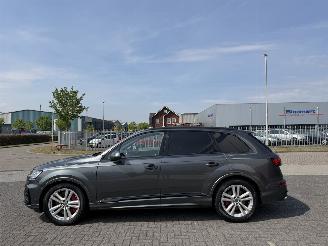 Audi SQ7 4.0 V8 TDI Grijs Kenteken picture 2