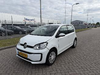 damaged passenger cars Volkswagen Up! 1.0 48kw Clima - Euro6 2021/8