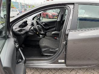Peugeot 208 1.6 HDI 74Kw Navi - Airco picture 16