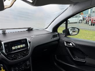 Peugeot 208 1.6 HDI 74Kw Navi - Airco picture 22