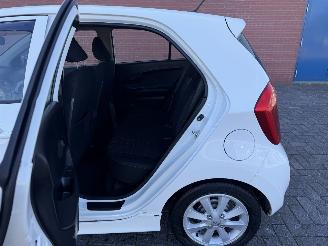 Kia Picanto 1.2 CVVT 63Kw  AIRCO picture 13