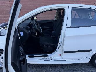 Kia Picanto 1.2 CVVT 63Kw  AIRCO picture 11