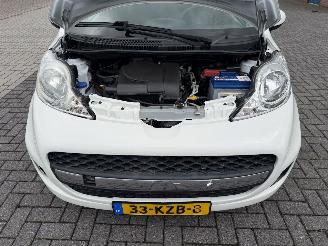 Peugeot 107 1.0 12V Sublime AIRCO picture 12