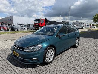 Unfallwagen Volkswagen Golf 1.0 TSI 81kw Clima - Navi - Euro6 2018/3