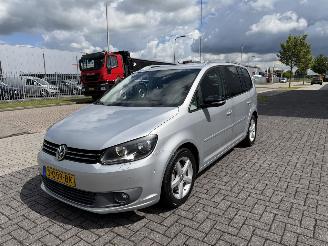 Coche accidentado Volkswagen Touran 1.4 TSI HighLine 7 Persoons Clima 2011/12