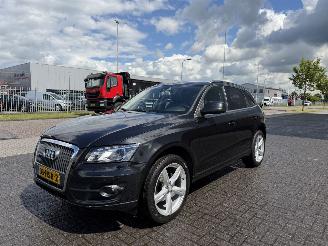 Vaurioauto  passenger cars Audi Q5 2.0 TFSI quattro Clima - Navi 2009/2
